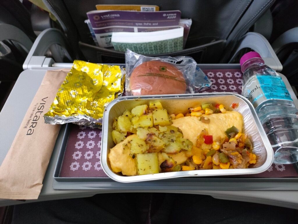 インドの国内線の機内食